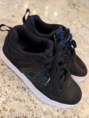 Heelys Black Low-Top Skate Sneakers with White Sole